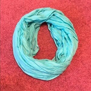 Infinity scarf
